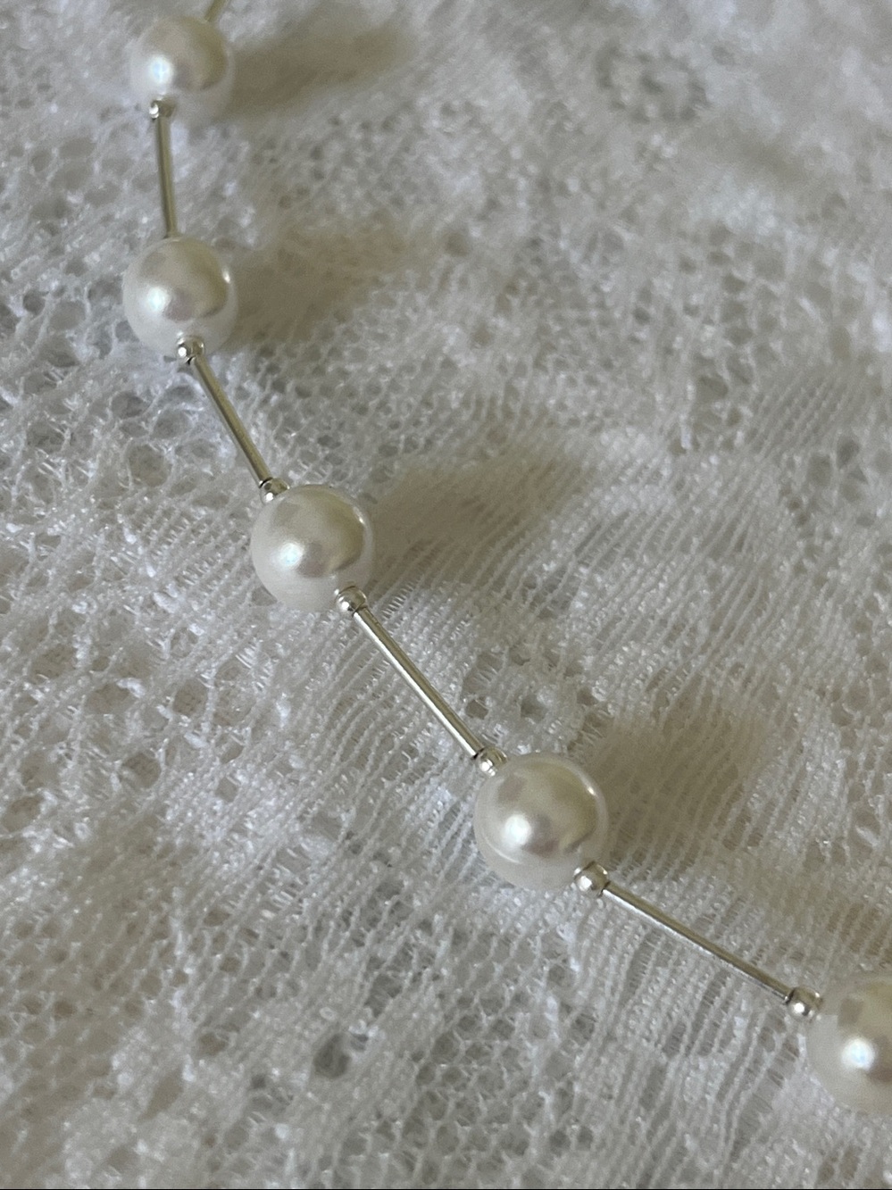 Delicate Faux Pearl Tube Choker Necklace in Ivory
